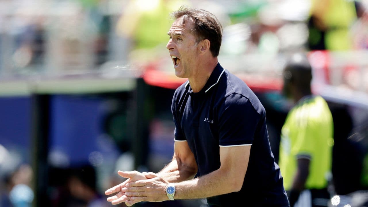 Julen Lopetegui: Qatar Would Have Taken a 1-0 Loss to Switzerland, But a Draw Is a Delight