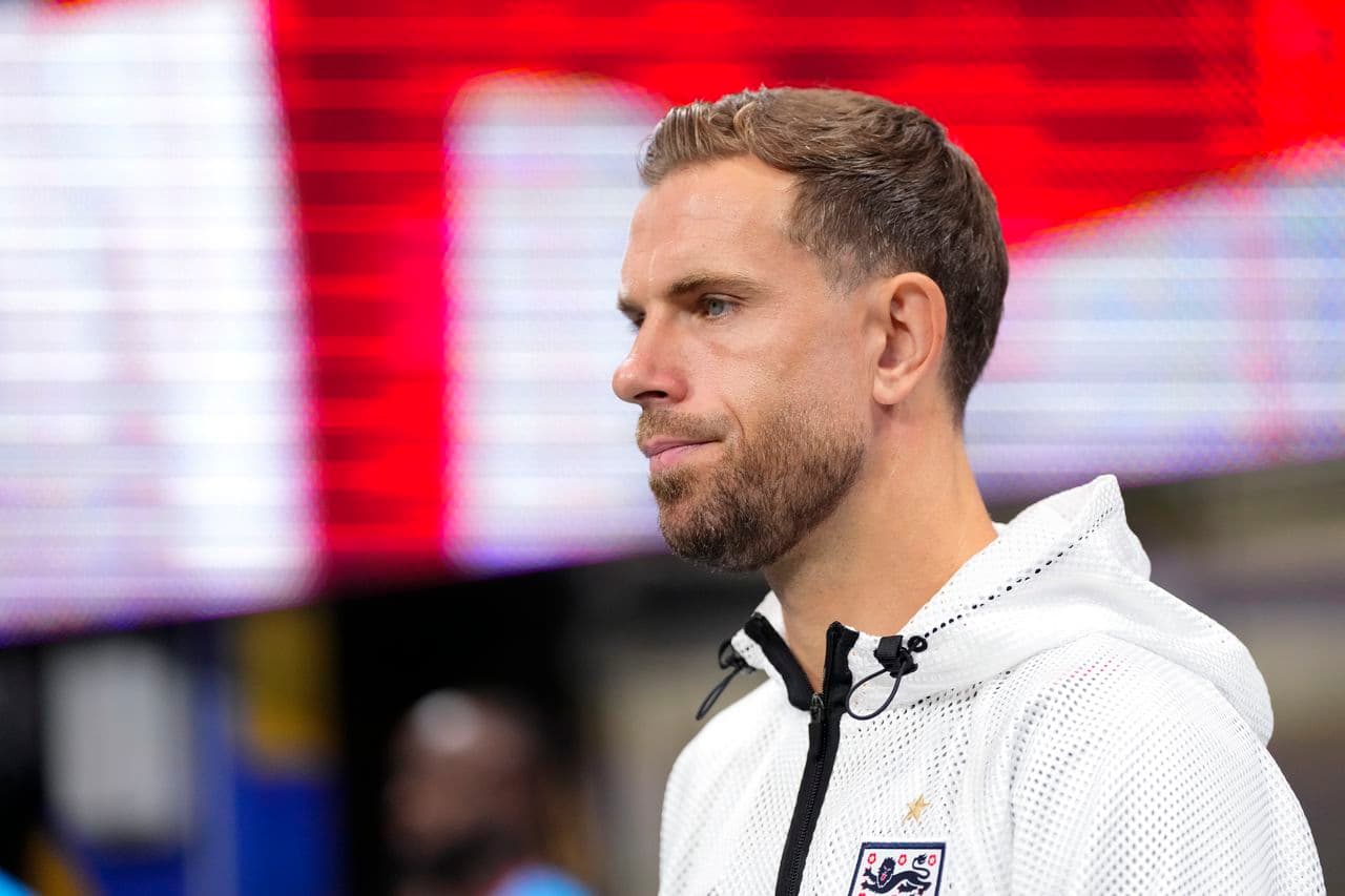 Jordan Henderson Undergoes Surgery After Freak Forearm Injury at Azteca