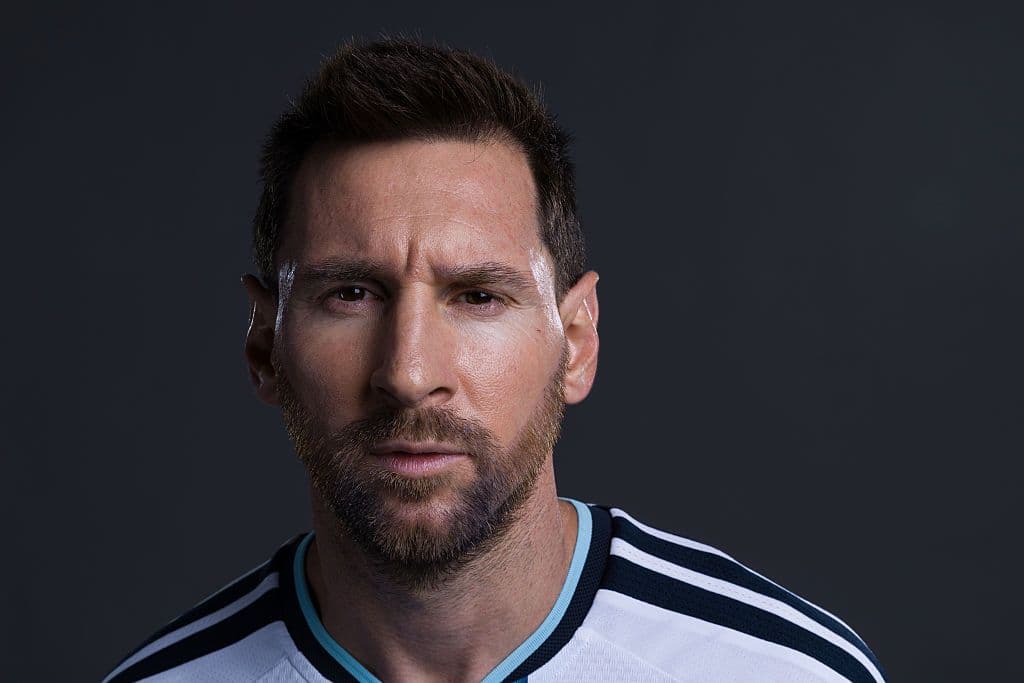 Argentina Begin World Cup Defense vs Algeria: Messi Leads Charge in Kansas City