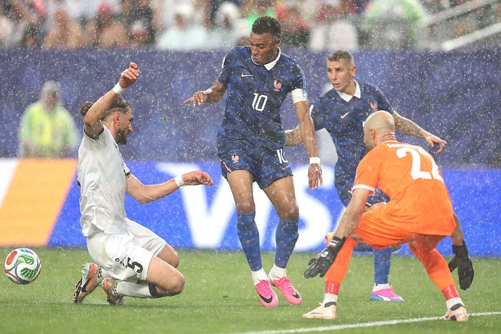 Has a World Cup game ever been abandoned before?