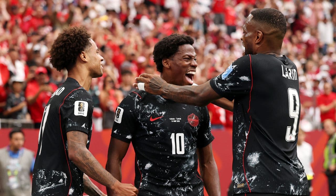 Co-hosts Canada face Switzerland in crucial Group B decider