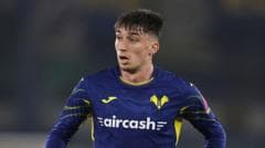 Bowie swaps Verona for Sassuolo in fresh loan start