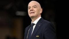 Infantino survives FIFA vote, apologizes over investment plans