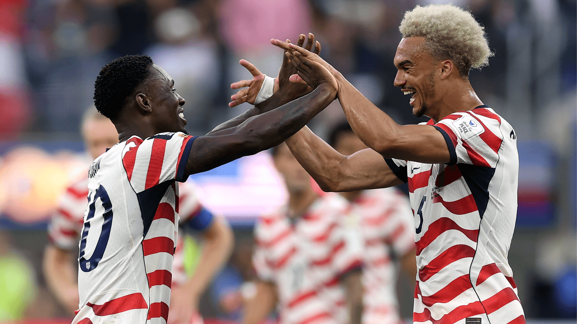 Footy Fix: USMNT take on Australia in huge World Cup showdown, can they clinch Group D on Friday?
