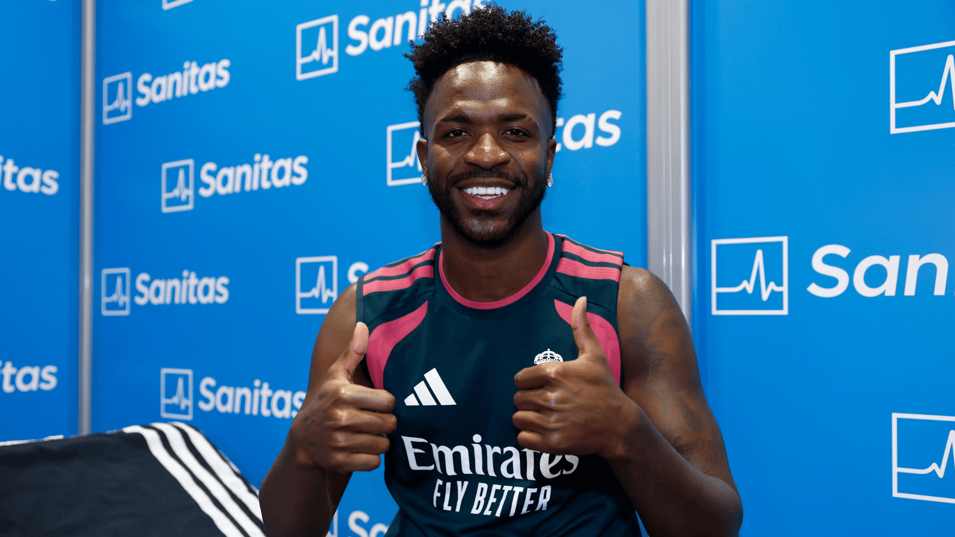 Vinicius Jr signs new Real Madrid deal through 2032 amid Arsenal links